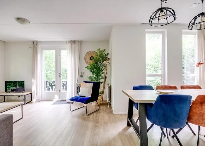 Semesterbostad Zonnige Luxe Met Grote Tuin