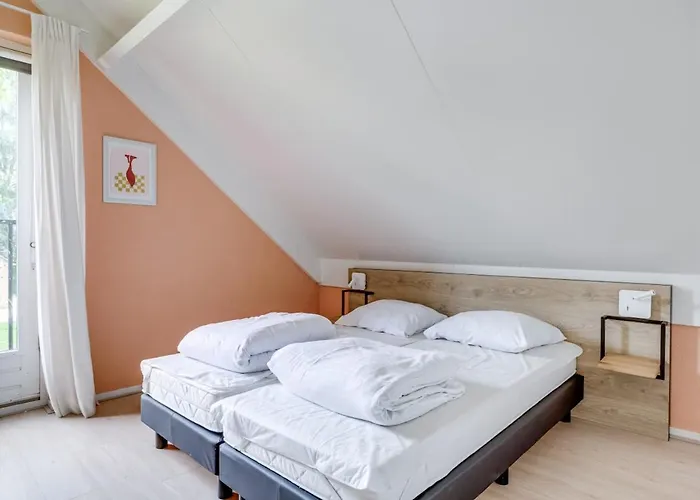 Zonnige Luxe Met Grote Tuin