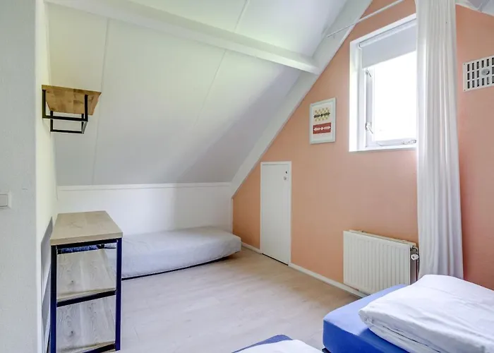 Zonnige Luxe Met Grote Tuin Semesterbostad