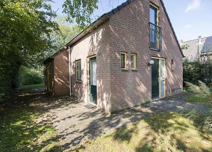 Zonnige Luxe Met Grote Tuin