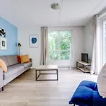 Vakantiehuis Zonnige Luxe Met Grote Tuin
