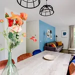 Zonnige Luxe Met Grote Tuin Vakantiehuis *