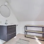 Zonnige Luxe Met Grote Tuin Ewijk