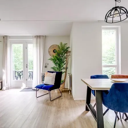 Tatil Evi Zonnige Luxe Met Grote Tuin