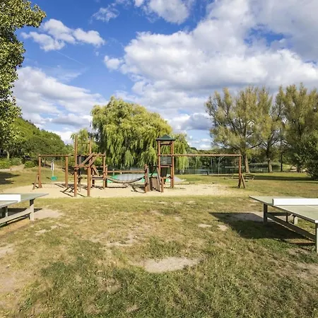 Zonnige Luxe Met Grote Tuin Tatil Evi