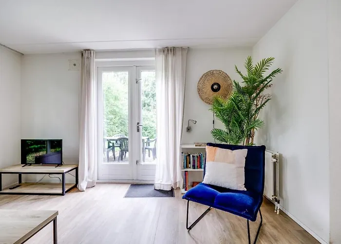 Zonnige Luxe Met Grote Tuin 度假居