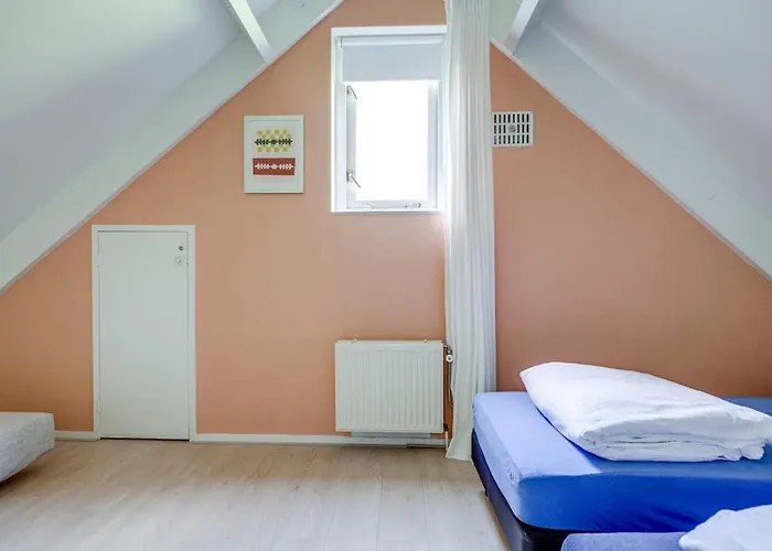 Zonnige Luxe Met Grote Tuin 度假居 Ewijk