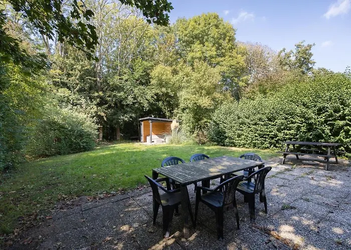 Zonnige Luxe Met Grote Tuin 度假居 Ewijk