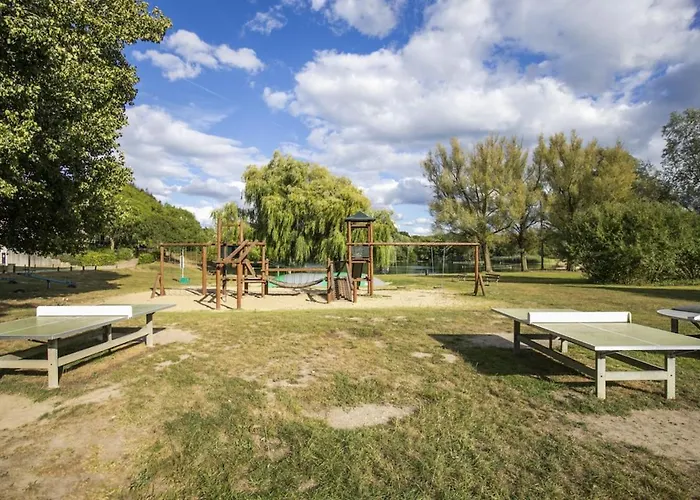 Zonnige Luxe Met Grote Tuin 度假居